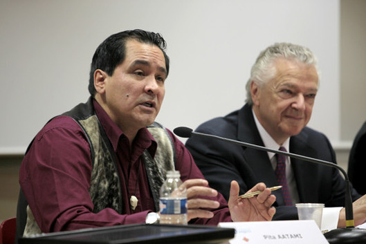 Pita Aatami, Président de Makivik et Marc Lortie, Ambassadeur du Canada en France.